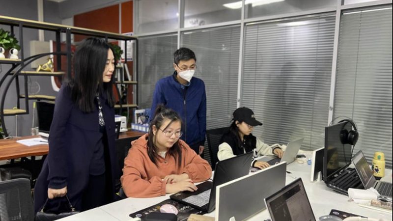 以下是一些知名的影视制作培训机构，供您参考：